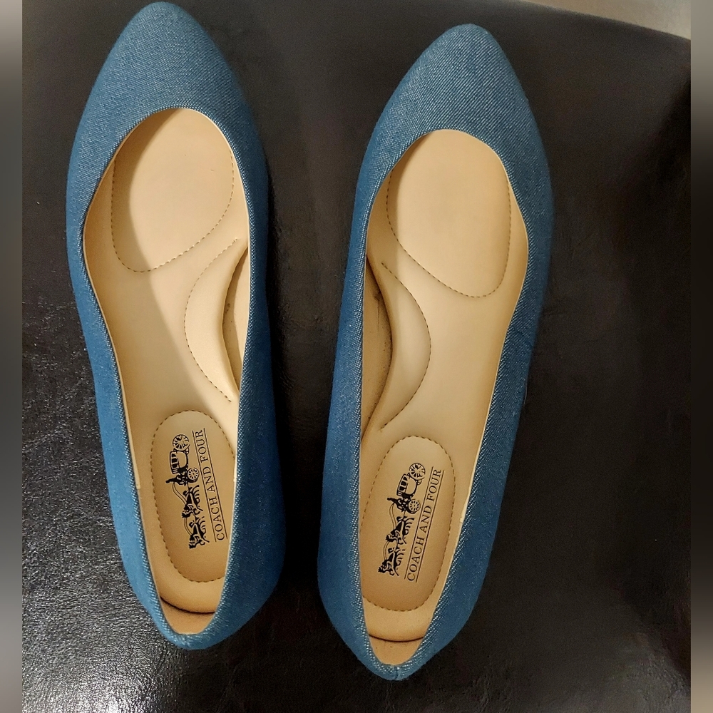 Coach and Four Blue Sparkly Size 7 Women's Flats Like New